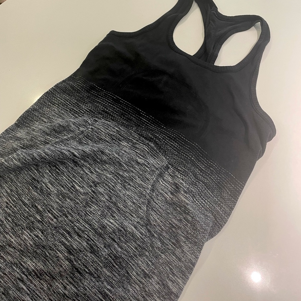 1 DAY LEFT! Lululemon Swiftly Tech Tank Size 4
